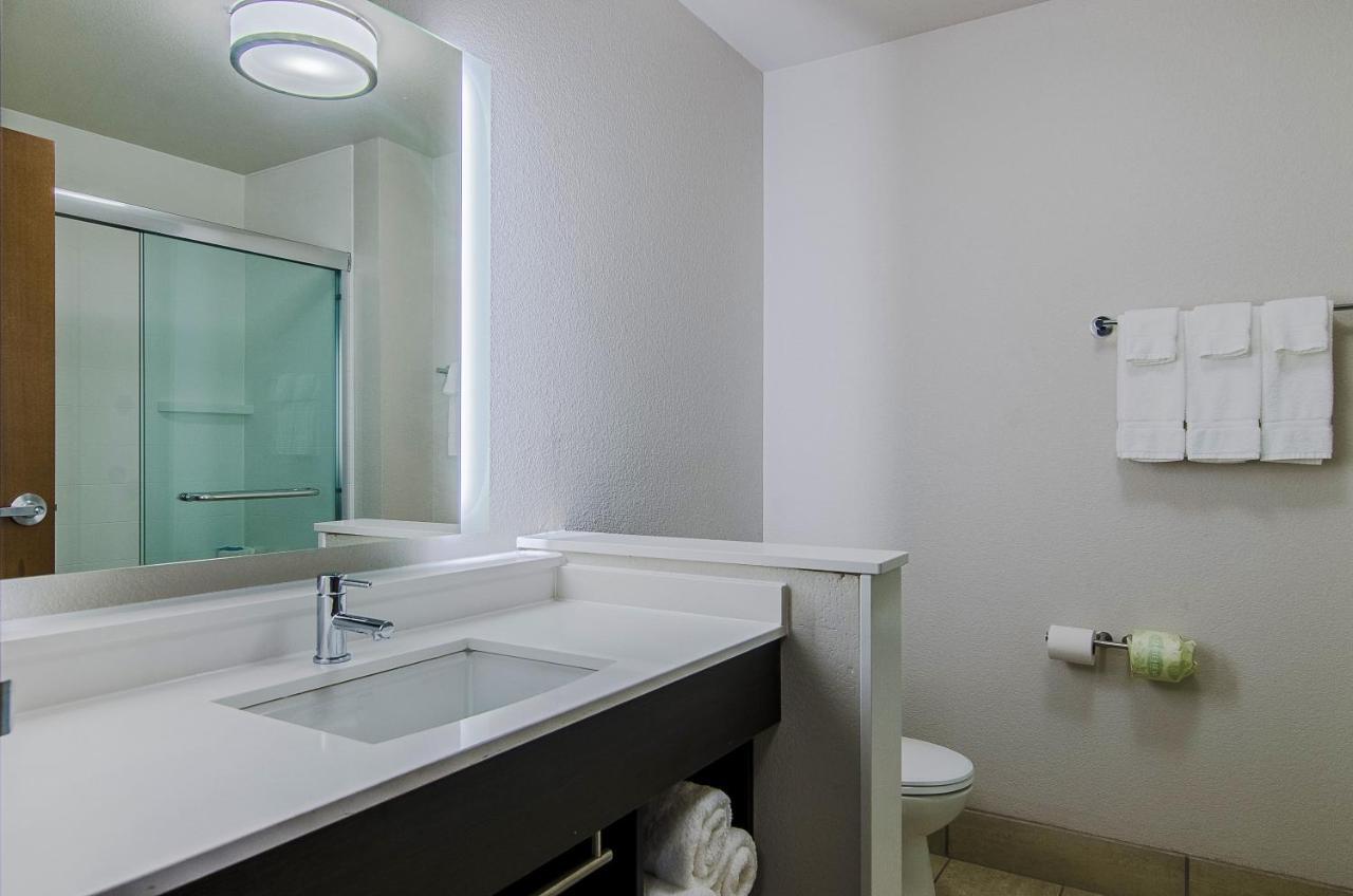Holiday Inn Express & Suites - Atchison By Ihg Ngoại thất bức ảnh