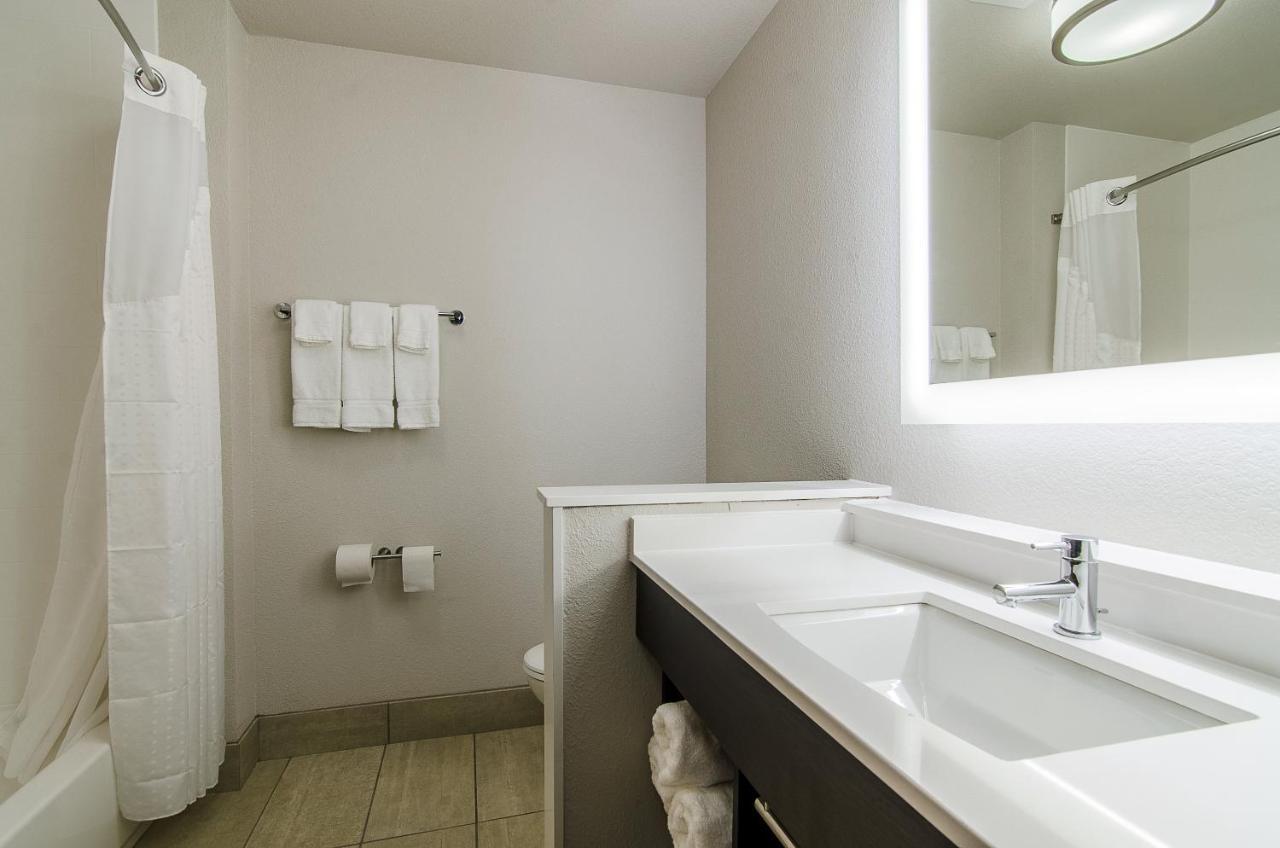 Holiday Inn Express & Suites - Atchison By Ihg Ngoại thất bức ảnh