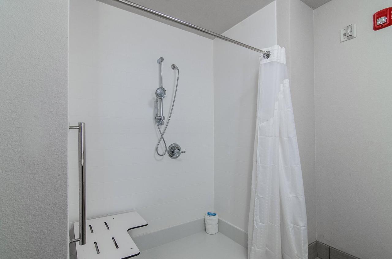 Holiday Inn Express & Suites - Atchison By Ihg Ngoại thất bức ảnh