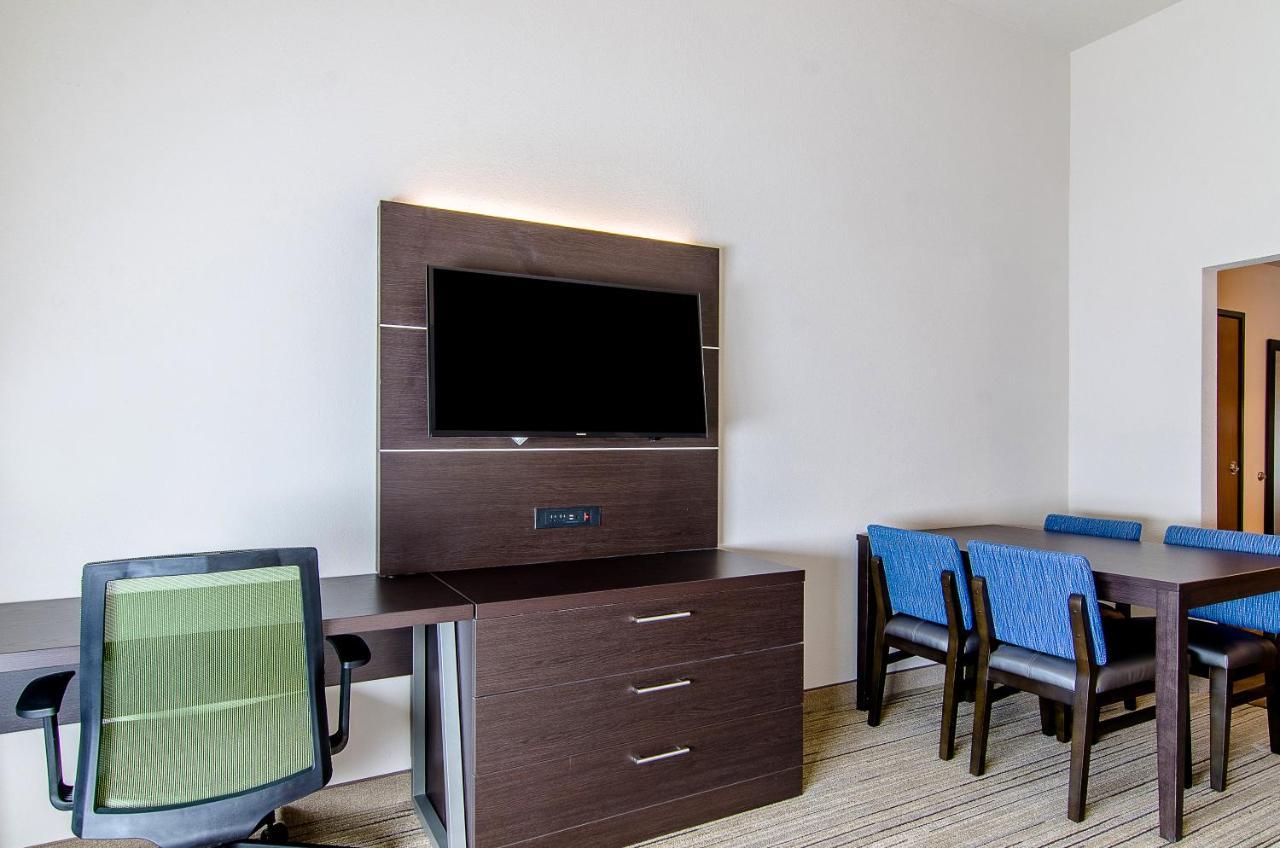 Holiday Inn Express & Suites - Atchison By Ihg Ngoại thất bức ảnh