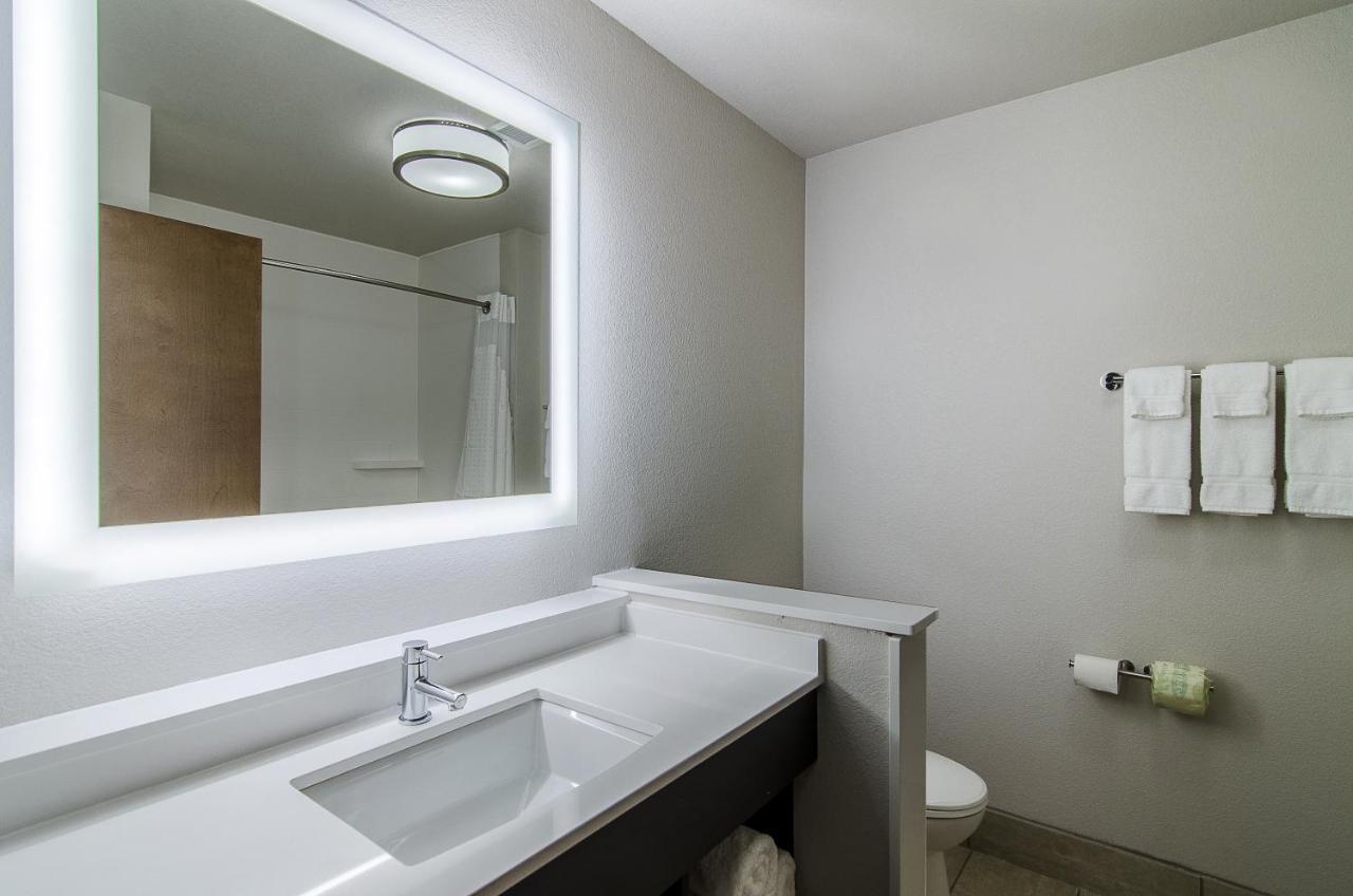 Holiday Inn Express & Suites - Atchison By Ihg Ngoại thất bức ảnh