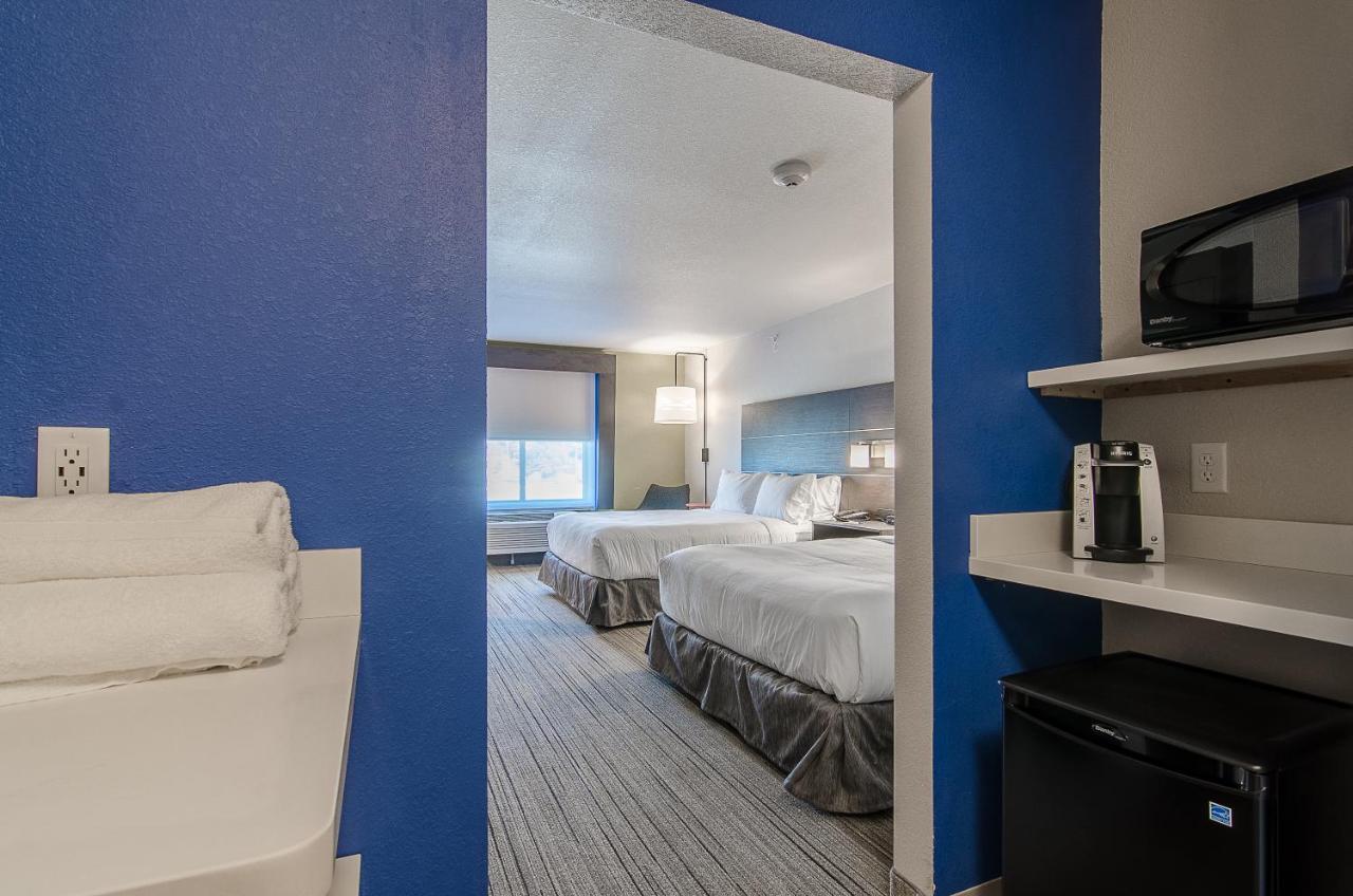 Holiday Inn Express & Suites - Atchison By Ihg Ngoại thất bức ảnh