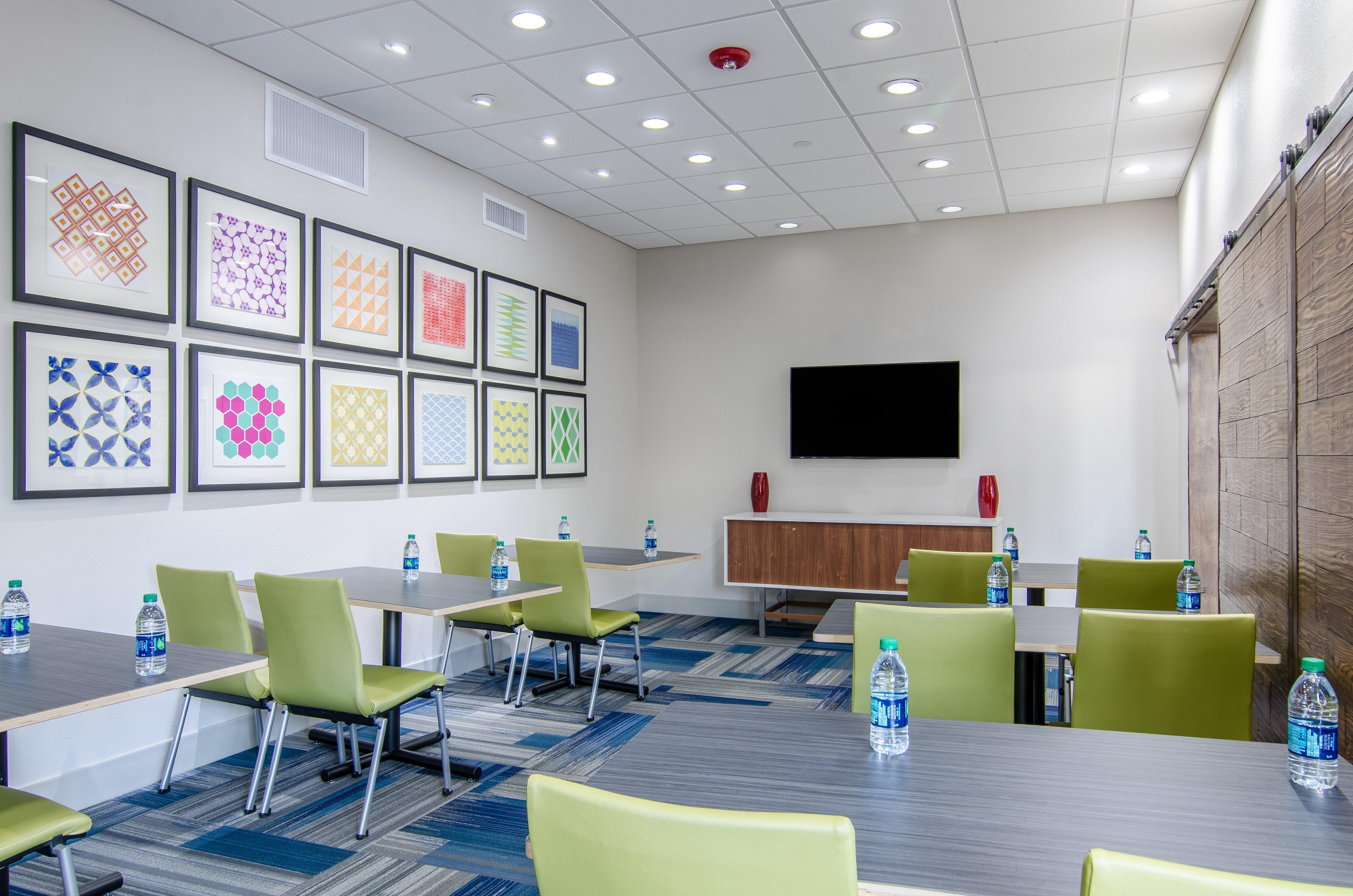 Holiday Inn Express & Suites - Atchison By Ihg Ngoại thất bức ảnh