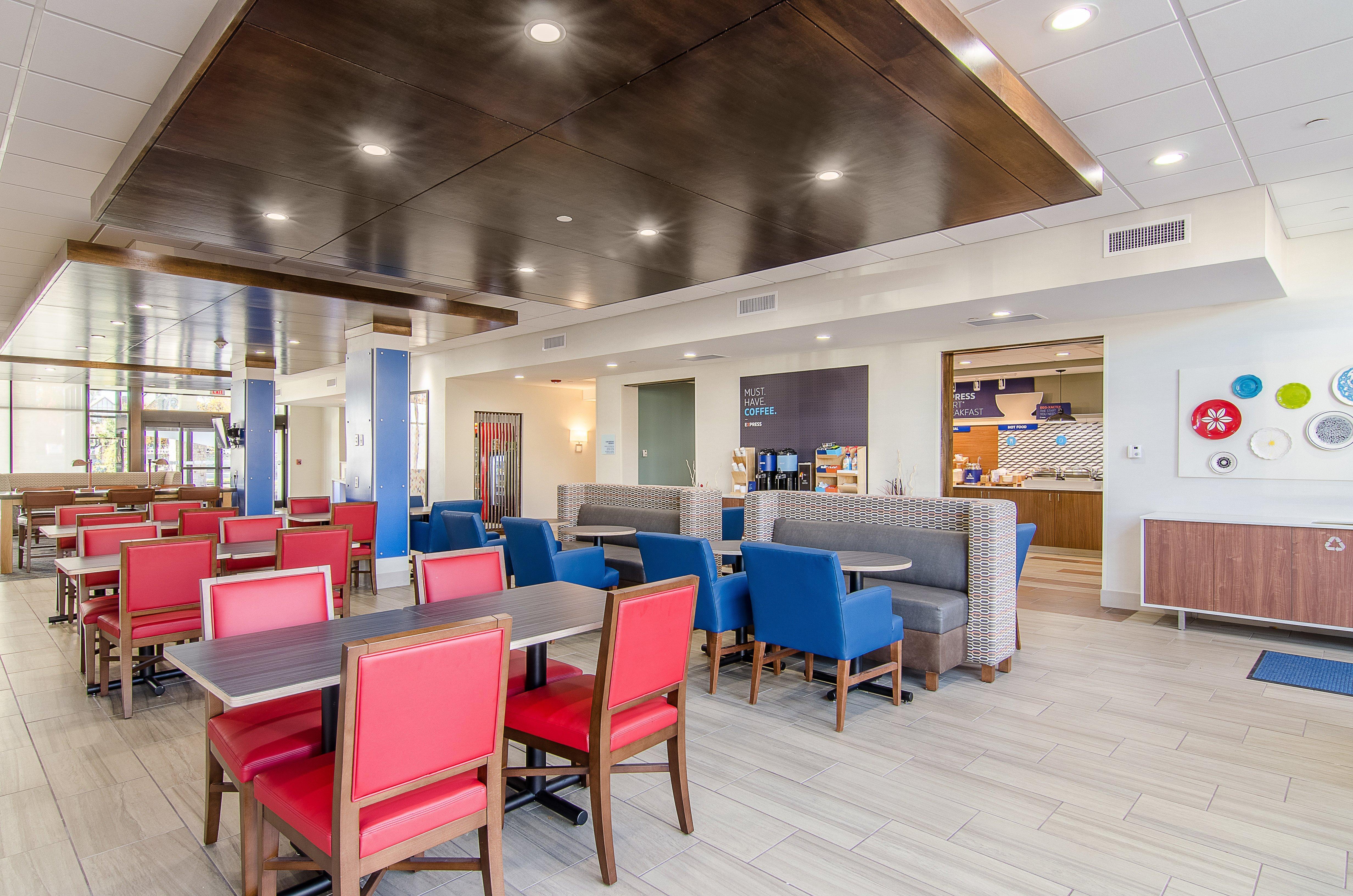 Holiday Inn Express & Suites - Atchison By Ihg Ngoại thất bức ảnh