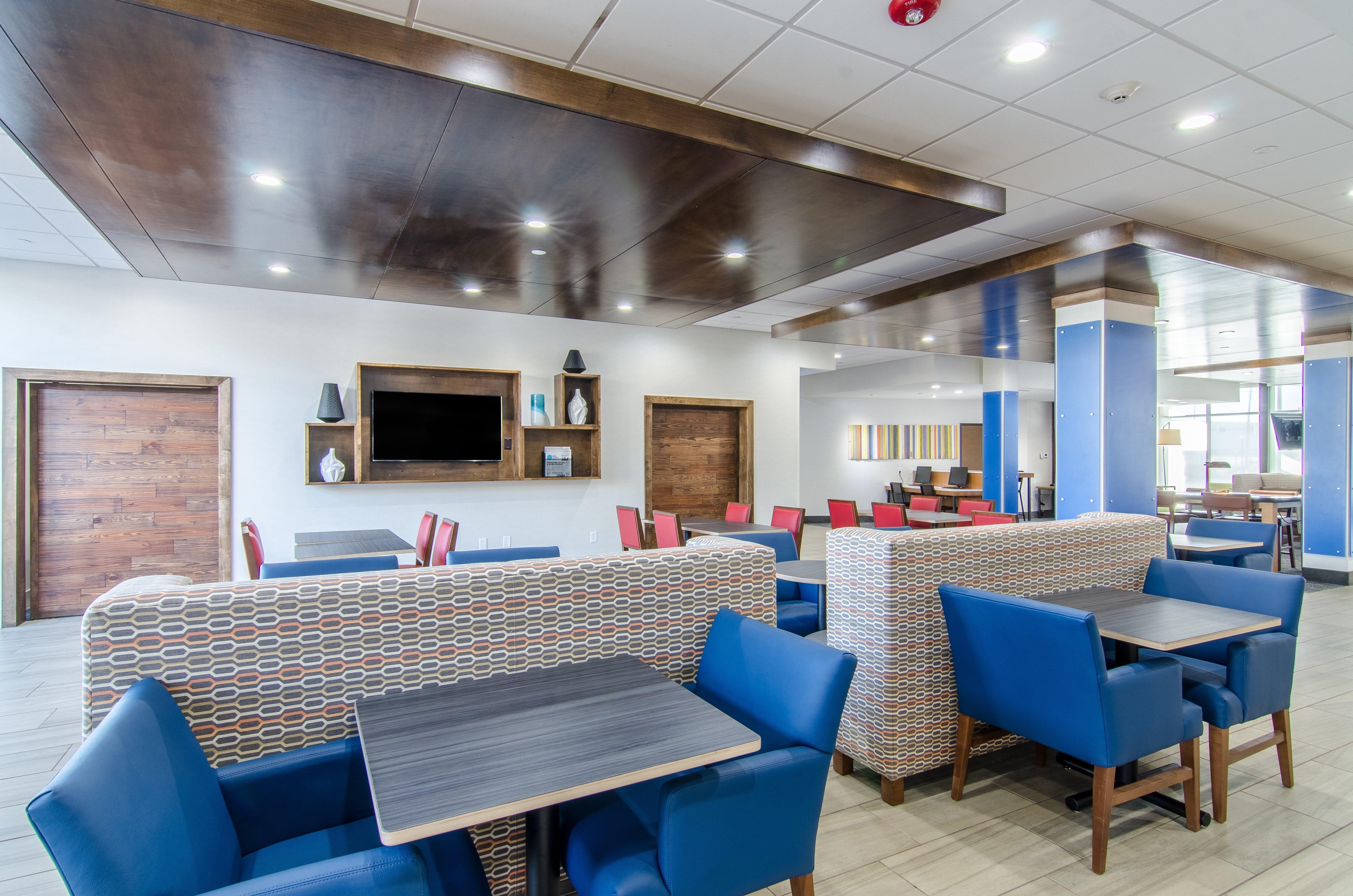 Holiday Inn Express & Suites - Atchison By Ihg Ngoại thất bức ảnh